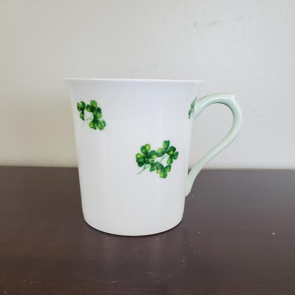 Queen's China Shamrock Coffee Mug Lucky Irish Bone China England ~ Pre-Owned - Picture 2 of 10